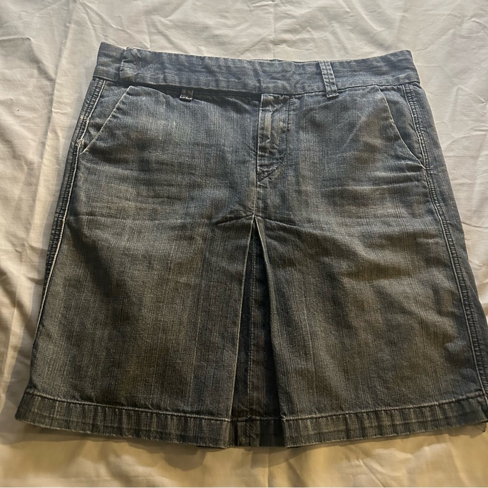 Citizens Of Humanity Denim Pleated Snap front skirt